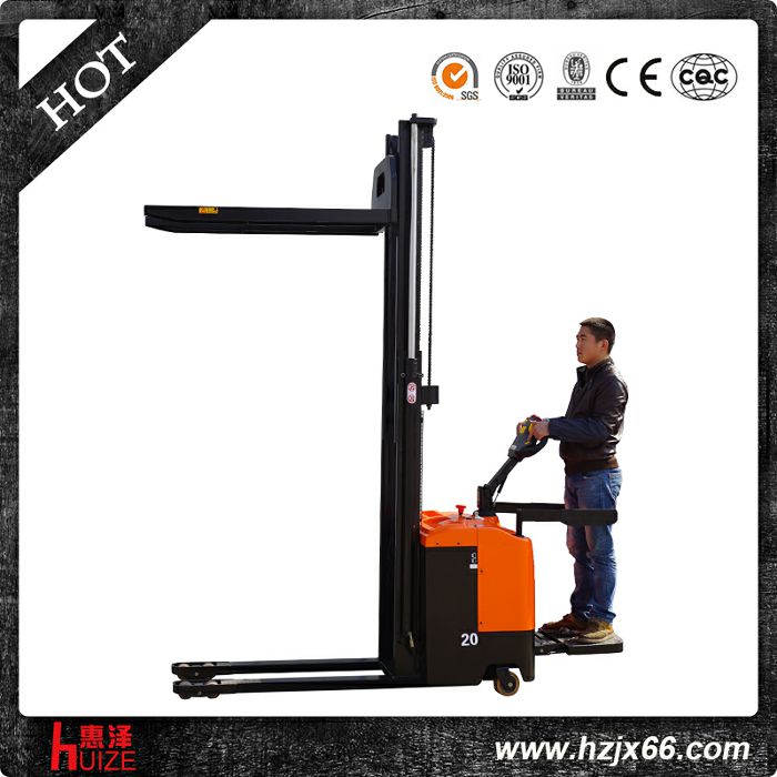 新款全電動堆高車 (4) 新款全電動堆高車 (4)