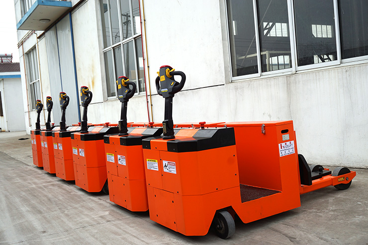 重型牽引車 重型牽引車