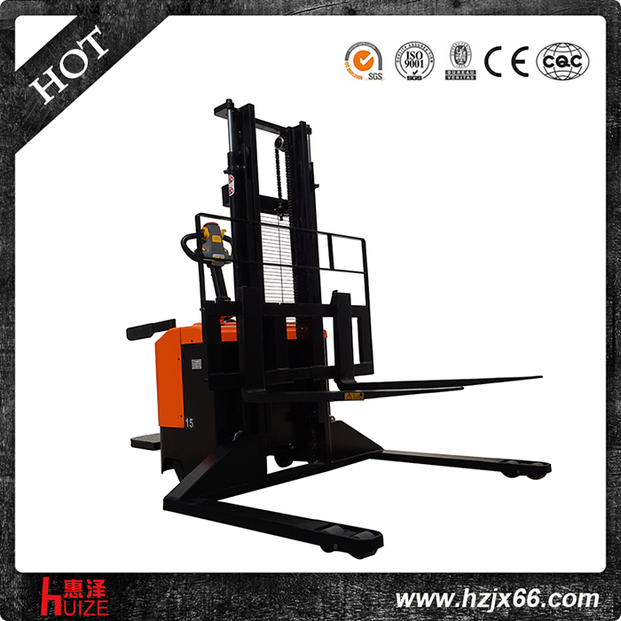 新款全電動堆高車寬底腿 (4) 新款全電動堆高車寬底腿 (4)